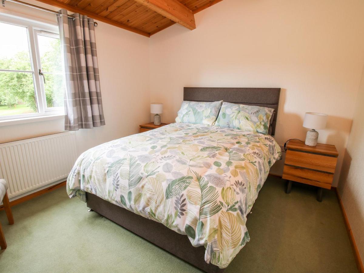 The Log Cabin Tenbury Ngoại thất bức ảnh