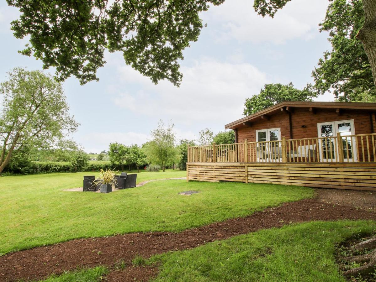 The Log Cabin Tenbury Ngoại thất bức ảnh